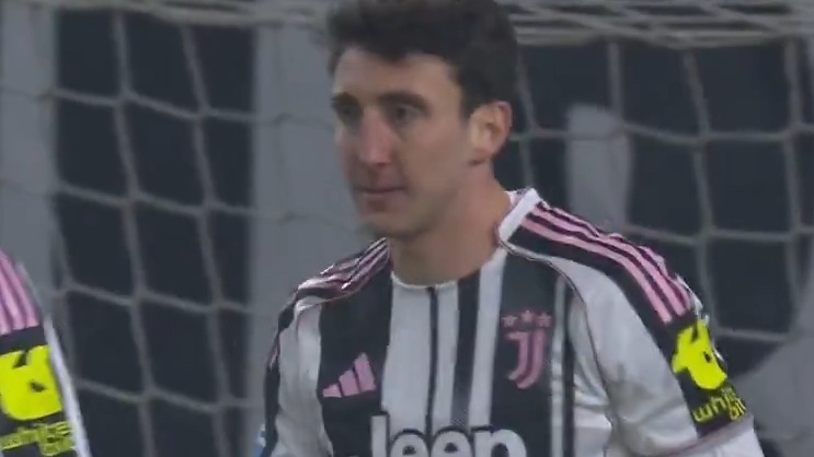 گل اول پارما به یوونتوس (گل به خودی کامبیاسو)