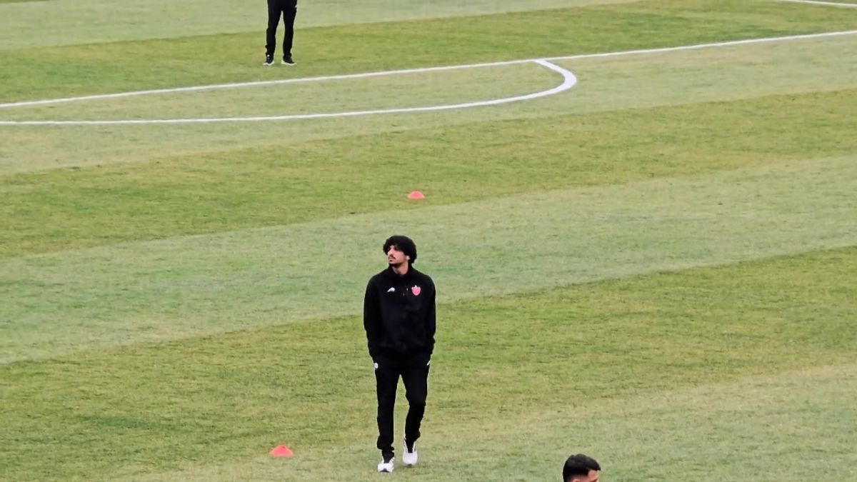 فرزین معامله گری آماده برای اولین بازی برای پرسپولیس