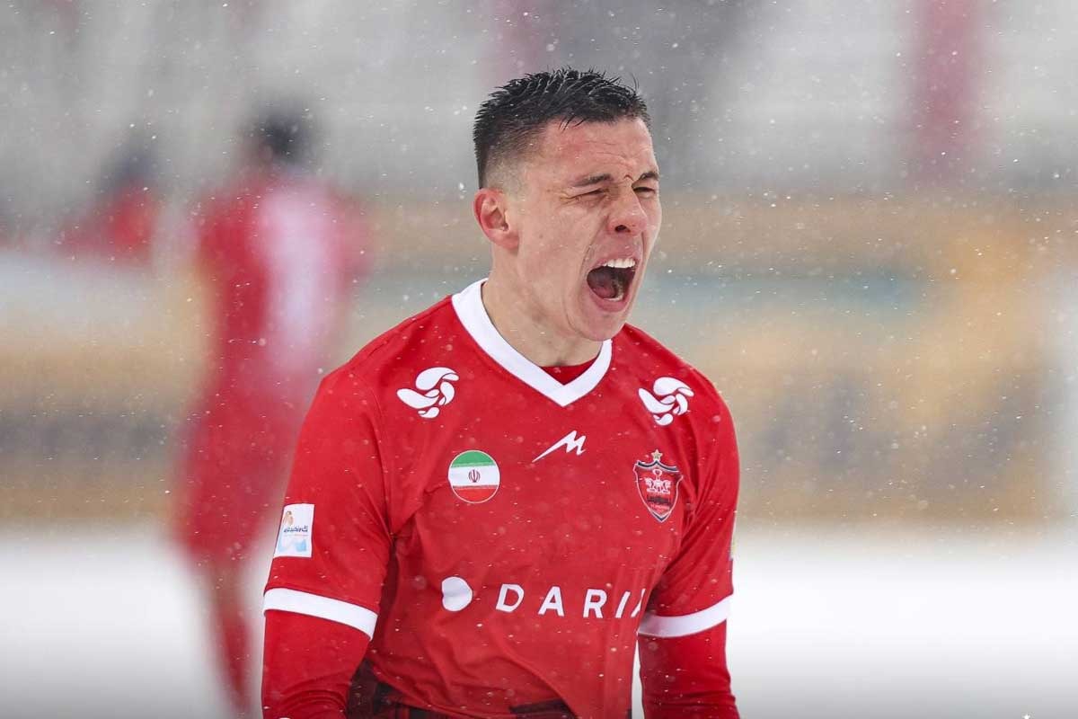 بدشانسی بزرگ سرگیف؛ چادرملو خوششانس بود! (ویدیو)