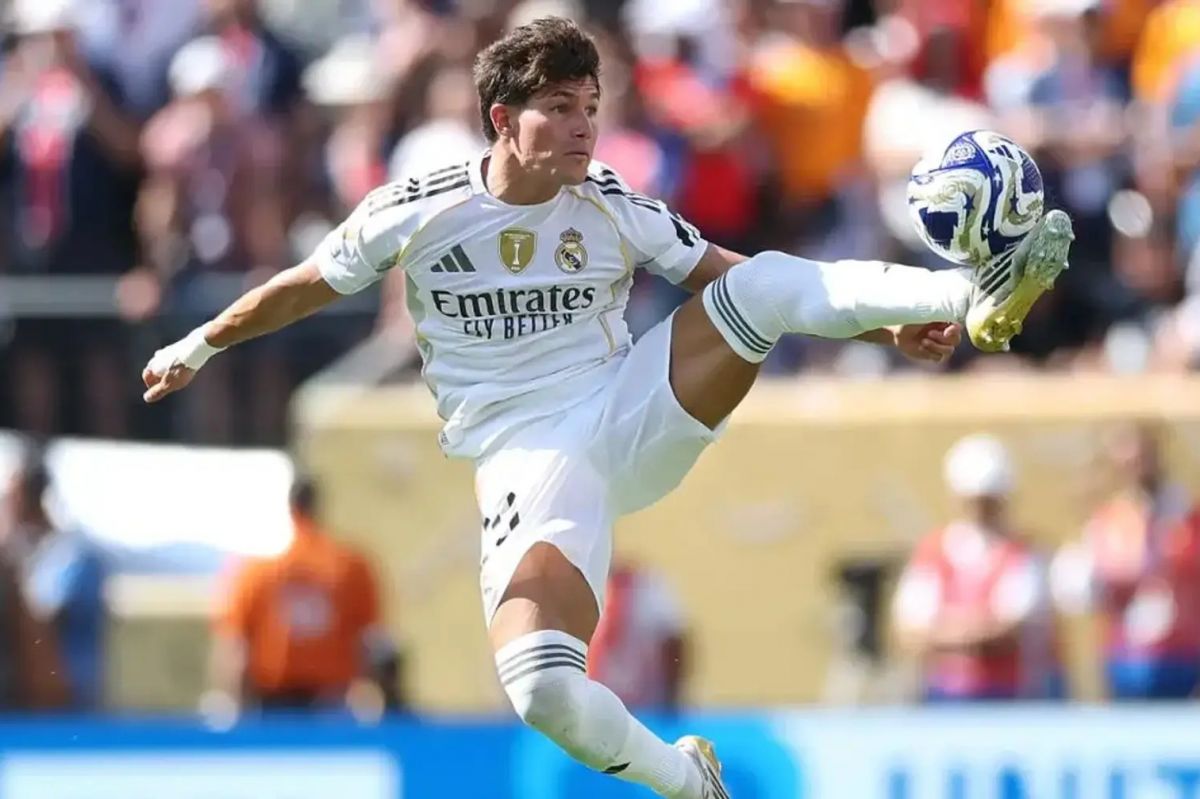 چرا پرز جلوی خروج مدافع رئال مادرید را گرفت؟