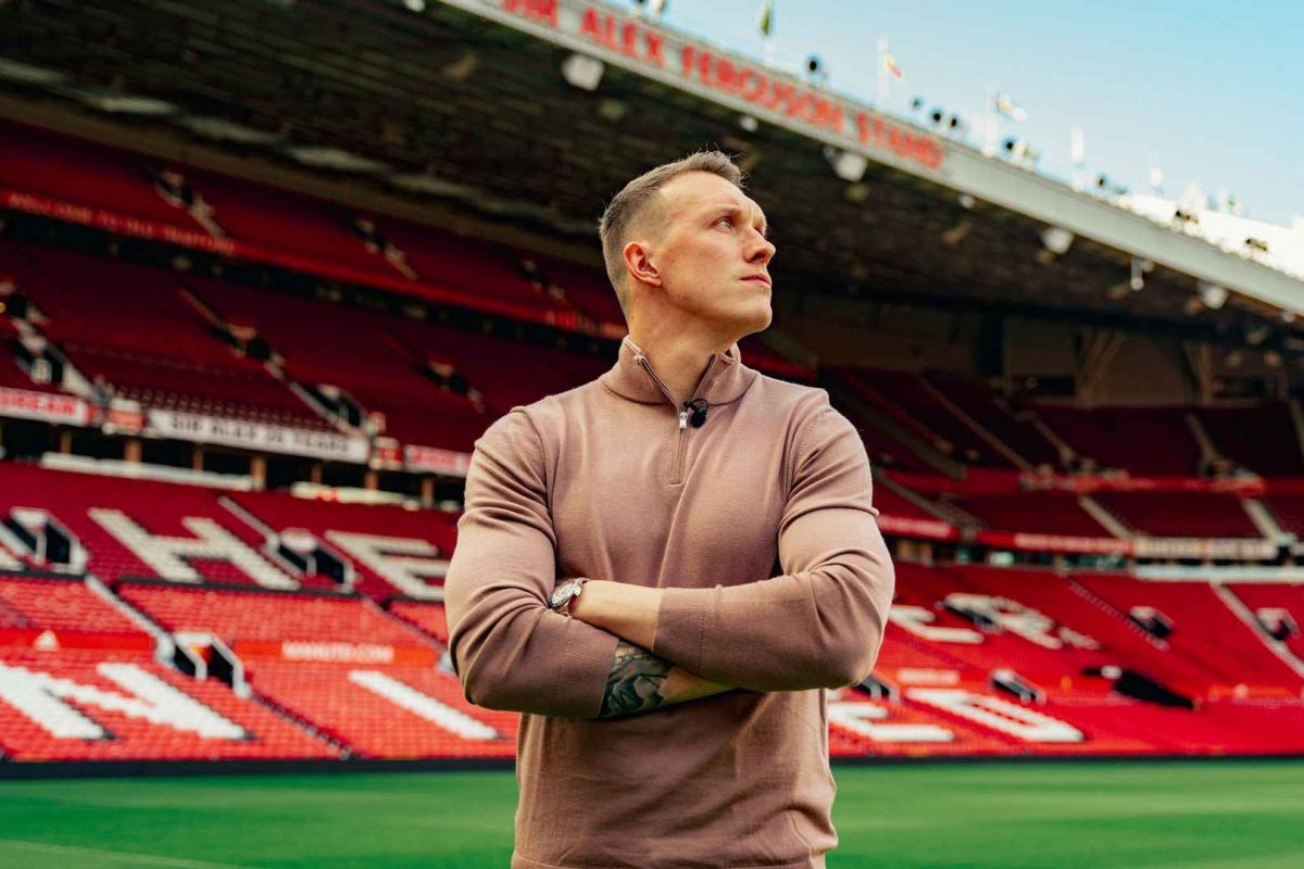 شوخی فیل جونز با هالند: اسمش را فراموش کرده‌ام!