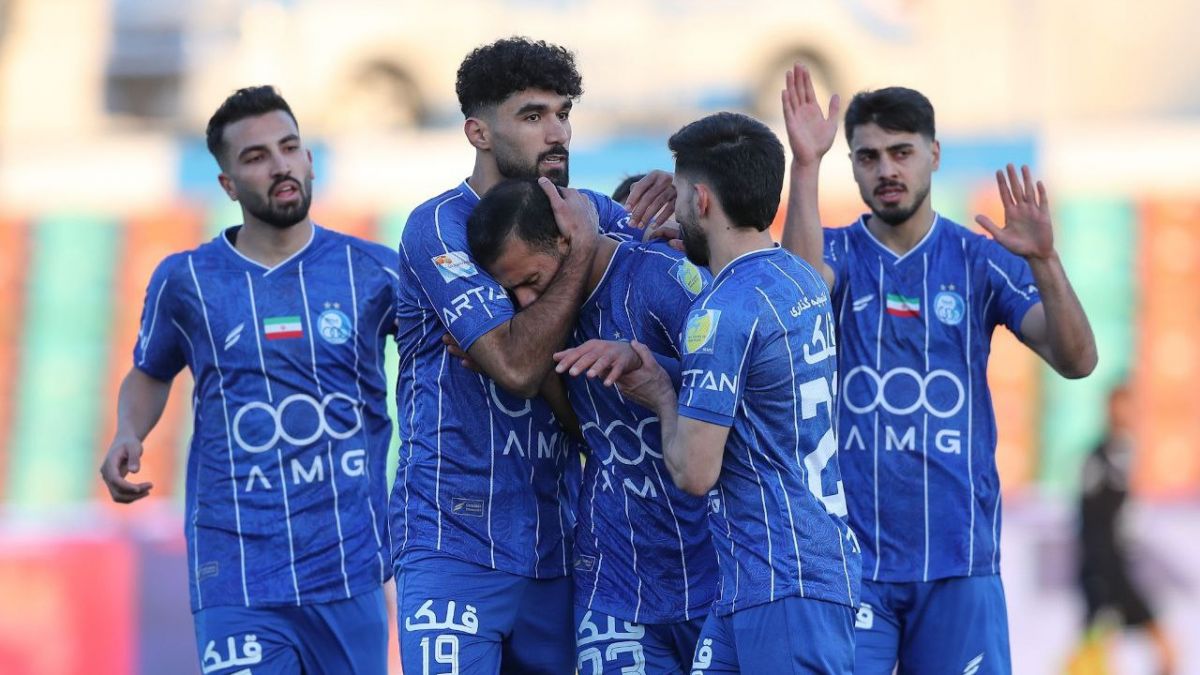 برد حیاتی استقلال مقابل شمس‌آذر در روز پاگشای سحرخیزان و نازون