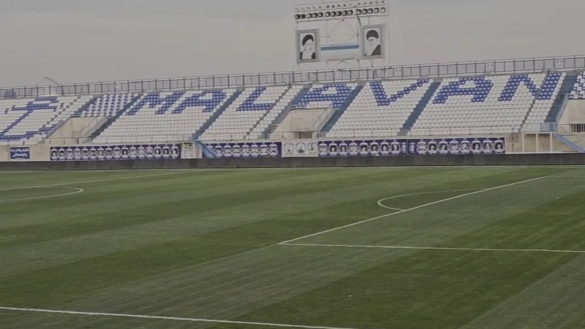شرایط مطلوب چمن ورزشگاه قبل از تقابل دیدار ملوان و پرسپولیس