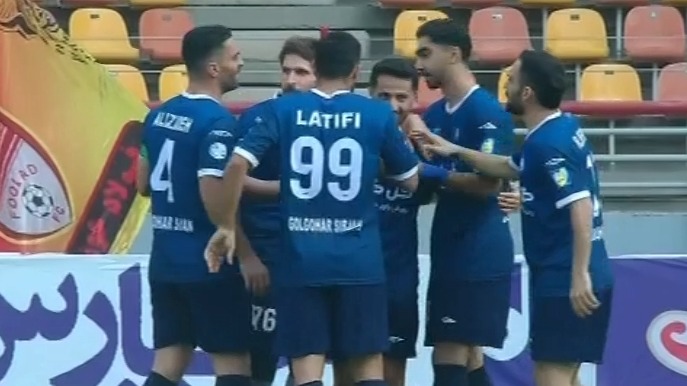 گل اول گل گهر سیرجان به فولاد خوزستان (امیر جعفری)