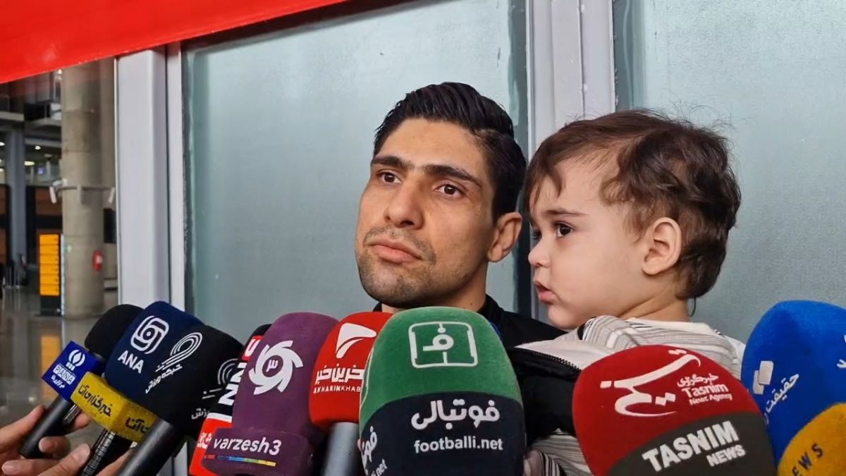 صحبت‌های باقر محمدی بازیکن تیم ملی فوتسال در بازگشت قهرمان آسیا به ایران