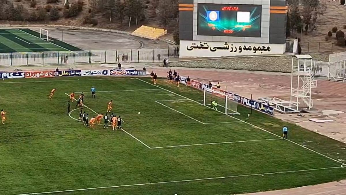 گل اول سایپا به نیروی زمینی (امیرحسین یحیی زاده - پنالتی)