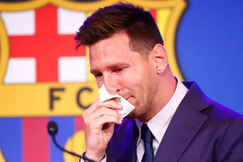 انتقاد تند ویکتور فونت از لاپورتا به خاطر گریه‌های مسی