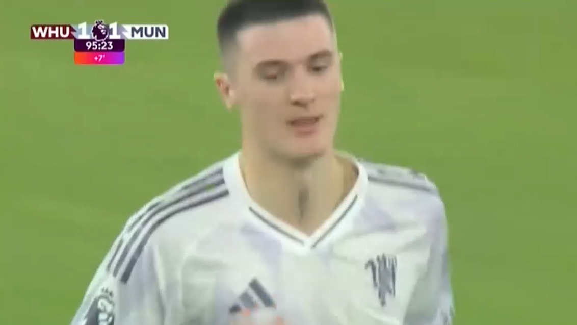 گل اول منچستریونایتد به وستهم یونایتد (بنجامین ششکو در دقیقه 96)