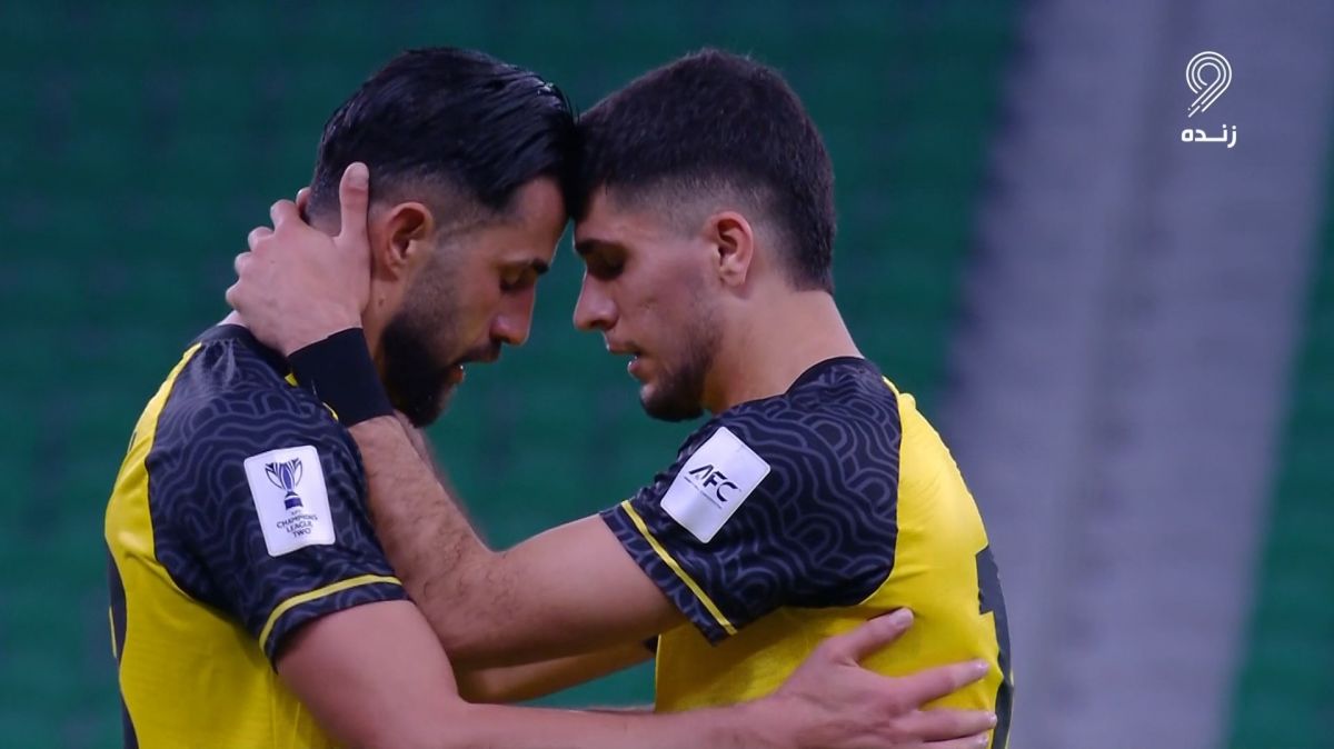 گل دوم سپاهان به الاهلی قطر (آرش رضاوند)