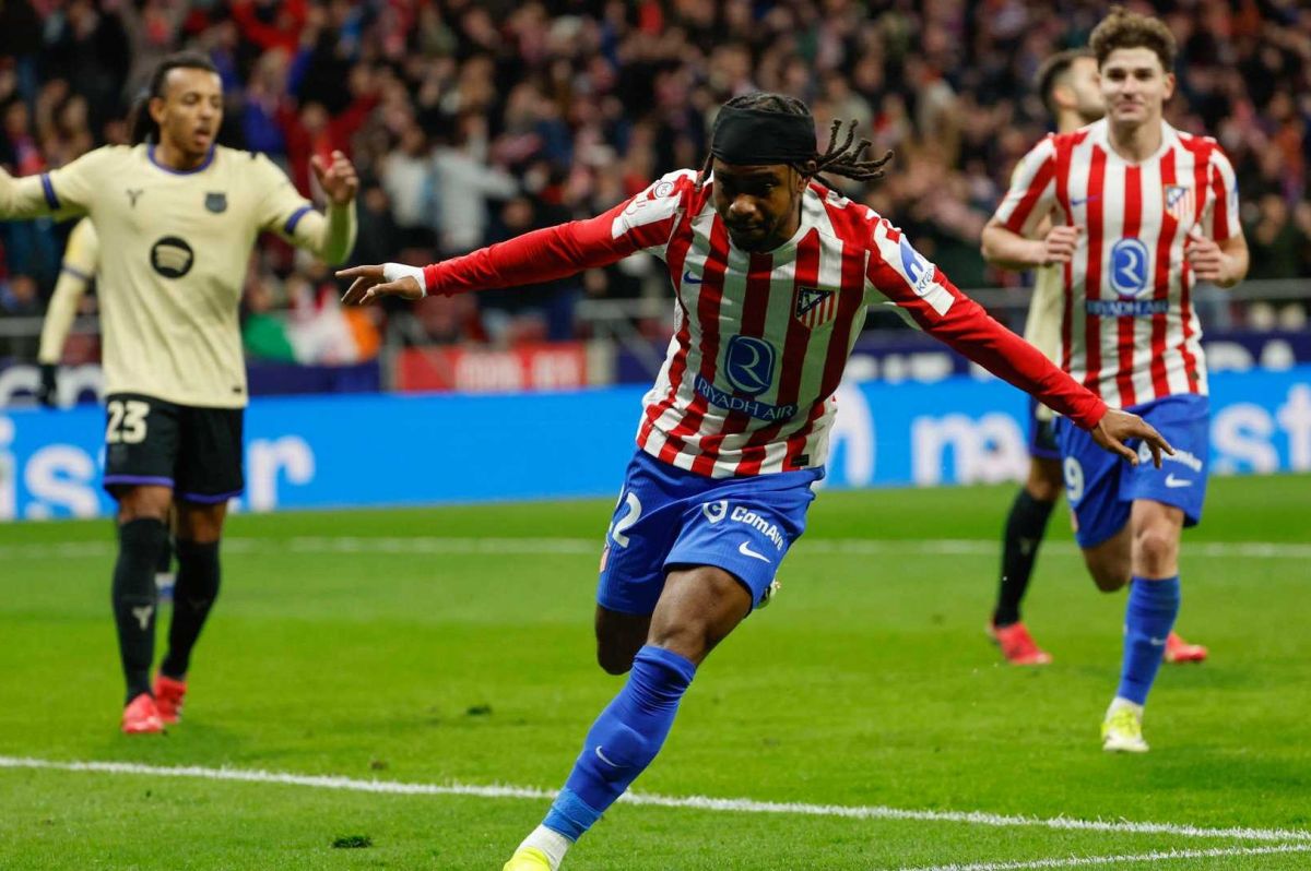 عملکرد درخشان آدمولا لوکمن برابر بارسلونا