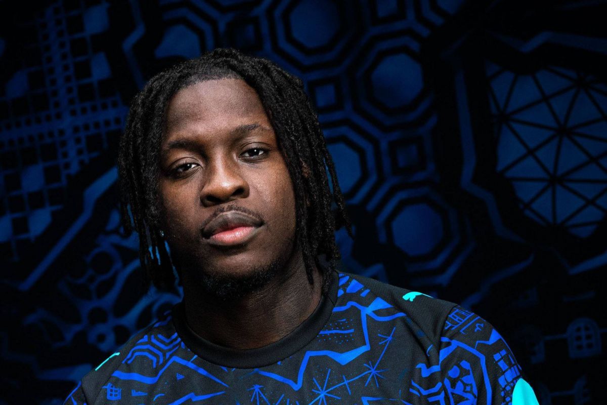 رونمایی رسمی باشگاه آلمانی از یک کیت ویژه (عکس)