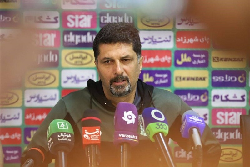 حسینی: زمین از دور سبز بود و از نزدیک گِل!