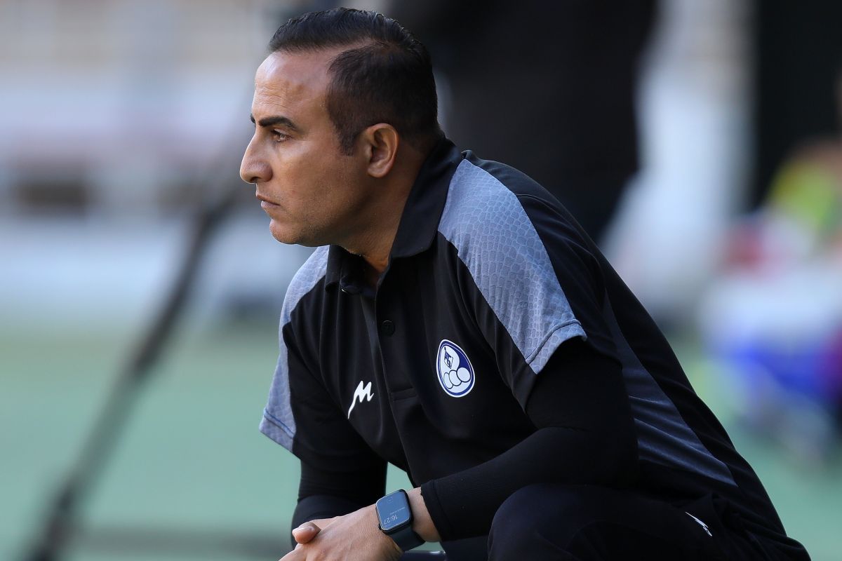 کنایه کعبی به قربانی: مگر در اسپانیا مربیگری می‌کند؟