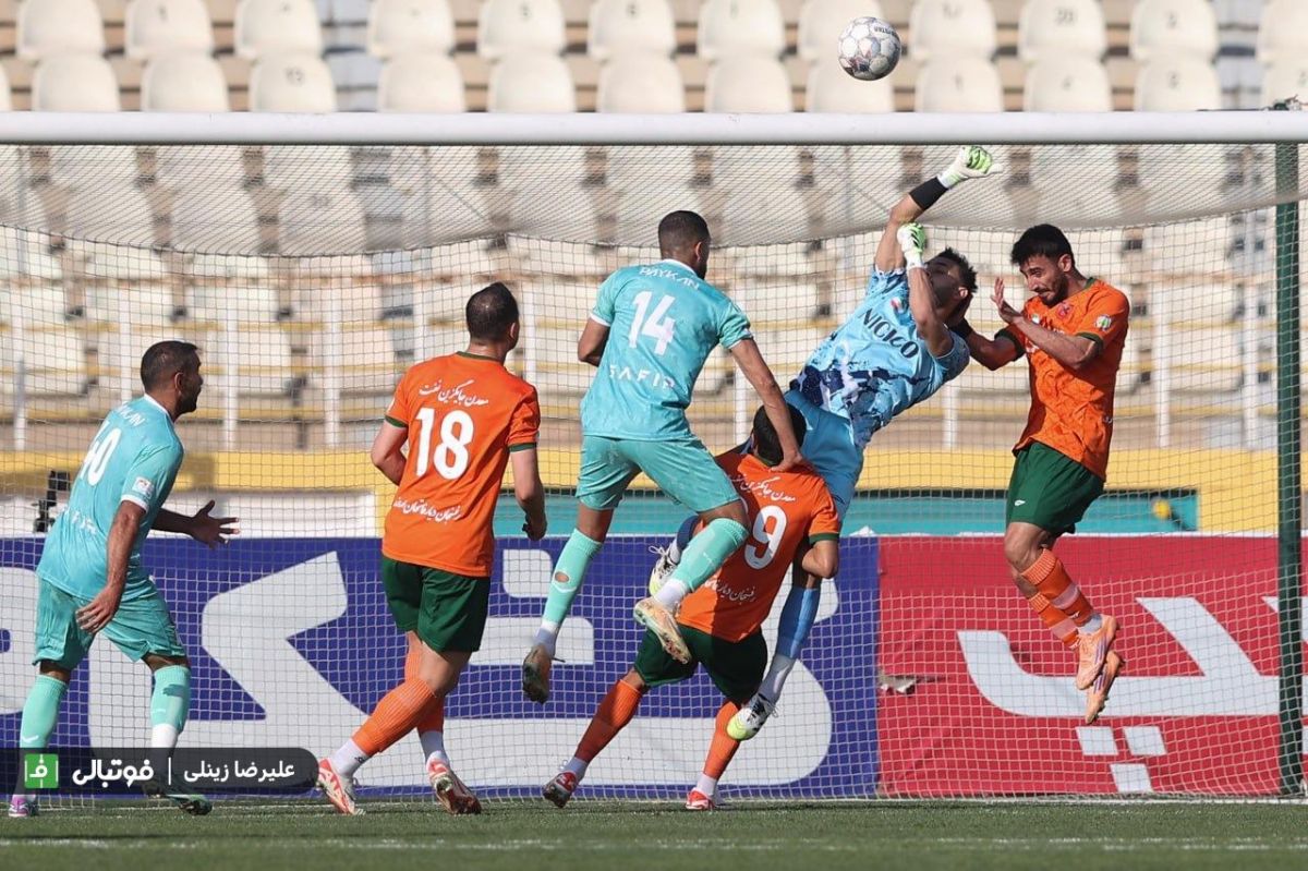 گزارش تصویری/ دیدار تیمهای پیکان و مس رفسنجان (بخش اول)