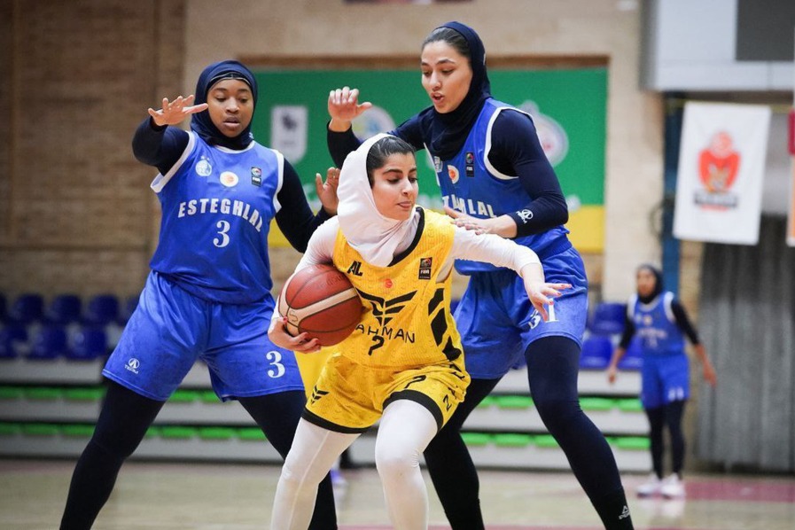 استقلال بدون بازی به نیمهنهایی لیگ بسکتبال رسید