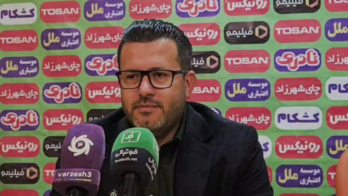 صفایی فرد: بیاتلو اگر جای ما بود ایران و توران را زیر سوال میبرد