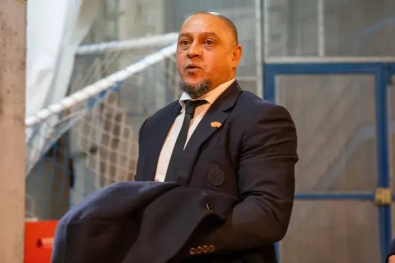 روبرتو کارلوس تماشاگر ویژه تمرین رئال مادرید