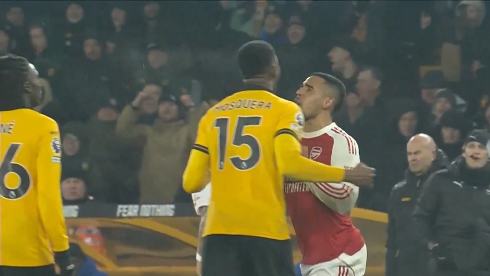 درگیری شدید بازیکنان آرسنال - ولورهمپتون بعد از سوت پایان