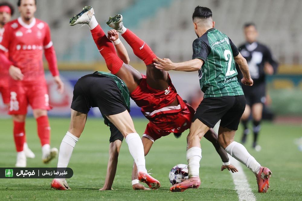 گزارش تصویری/ دیدار تیمهای پرسپولیس و خیبر (بخش اول)