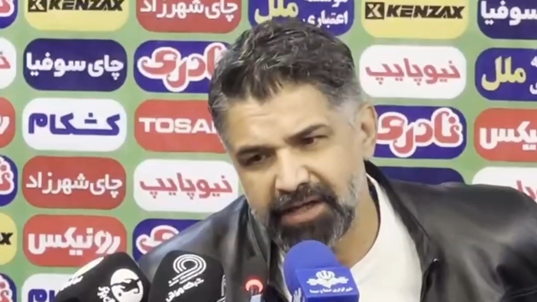 کنفرانس خبری پیروز قربانی سرمربی فجر پس از برتری مقابل شمس آذر