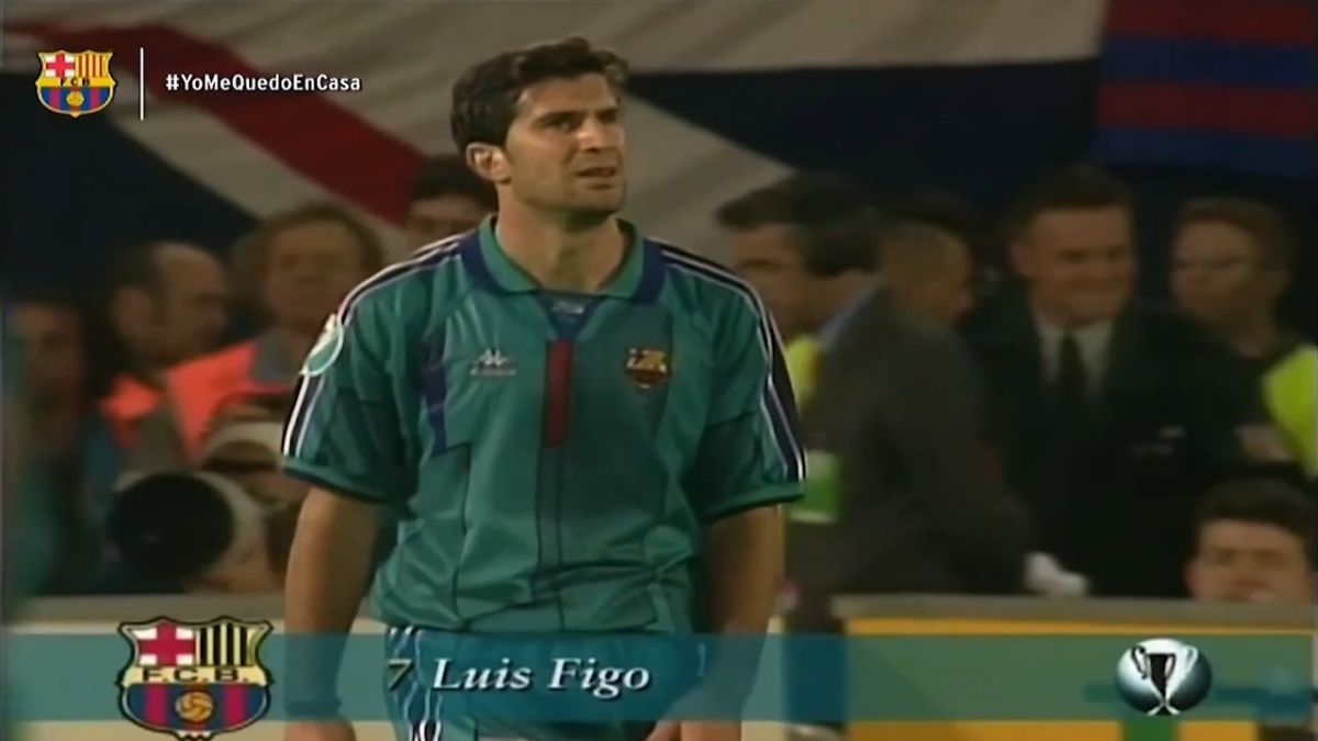 عملکرد شاهکار فیگو در بارسلونا، لایق توپ طلا بود