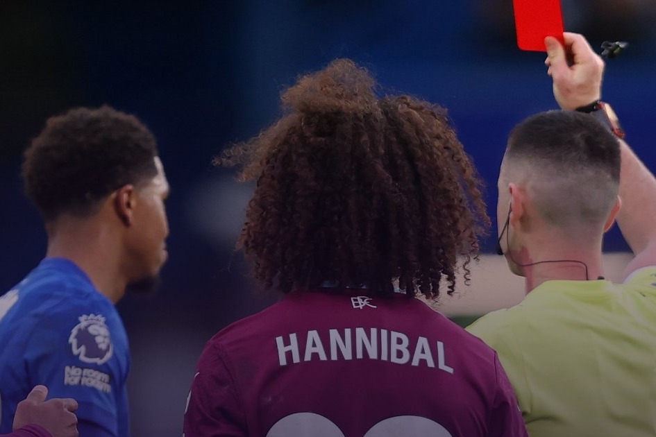 صدرنشینی چلسی در جدول کارت‌های قرمز لیگ برتر انگلیس