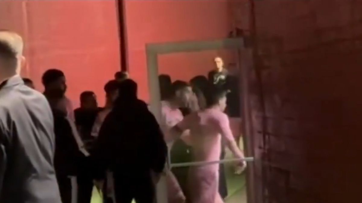 عصبانیت شدید لیونل مسی که سوارز او را کنترل کرد