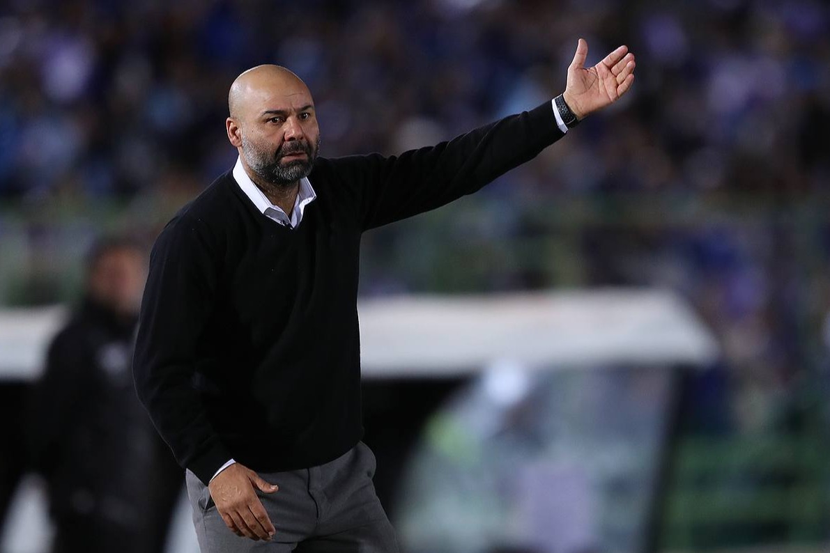 بختیاری‌زاده با غلط املایی سرمربی استقلال شد!