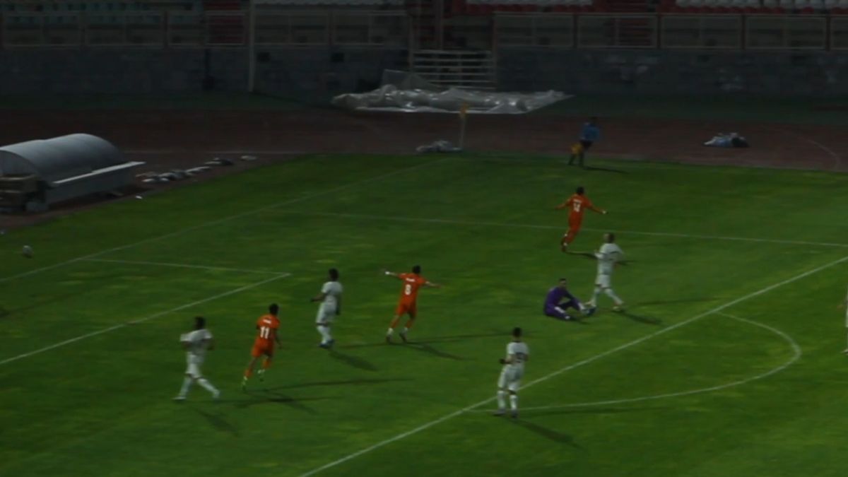 هتتریک مهدی دلاورزاده بازیکن مس سونگون برابر نود ارومیه