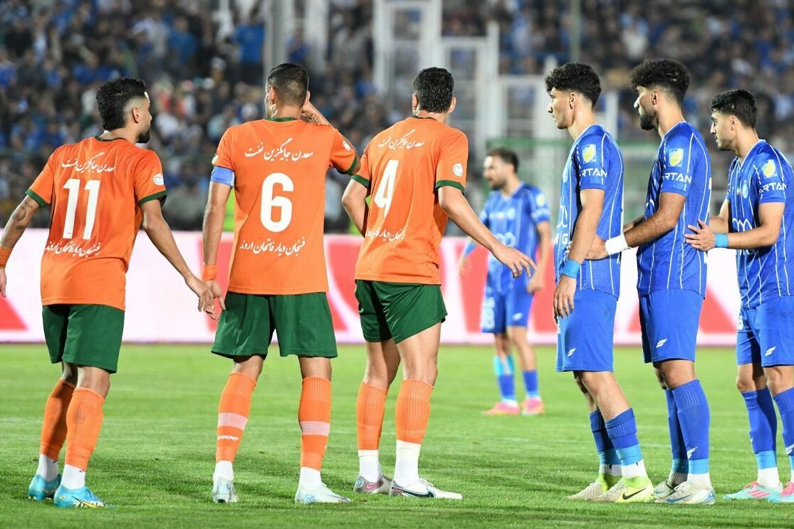 گزارش زنده/ اعلام ترکیب مس رفسنجان و استقلال برای بازی امروز