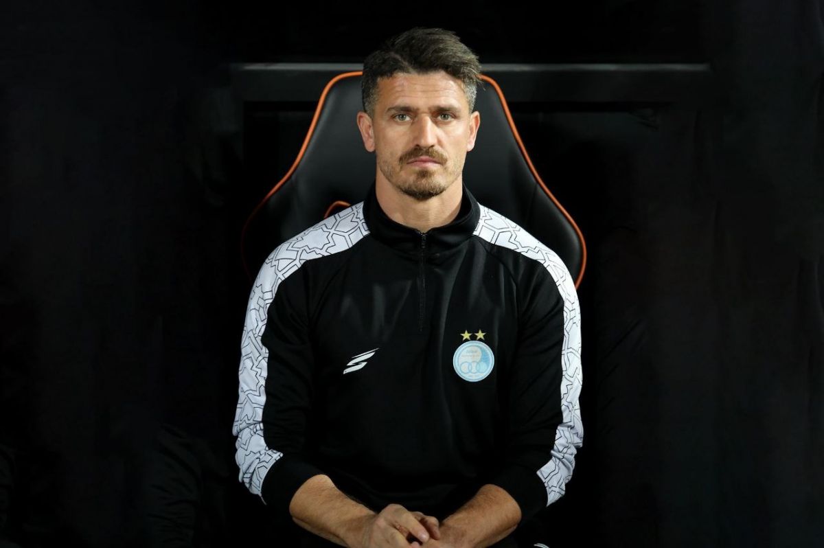 حذف نام و تصویر وریا غفوری قابل قبول نیست