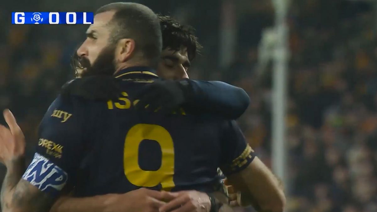 گل اول لخ پوزنان به کورونا (علی قلی‌زاده)