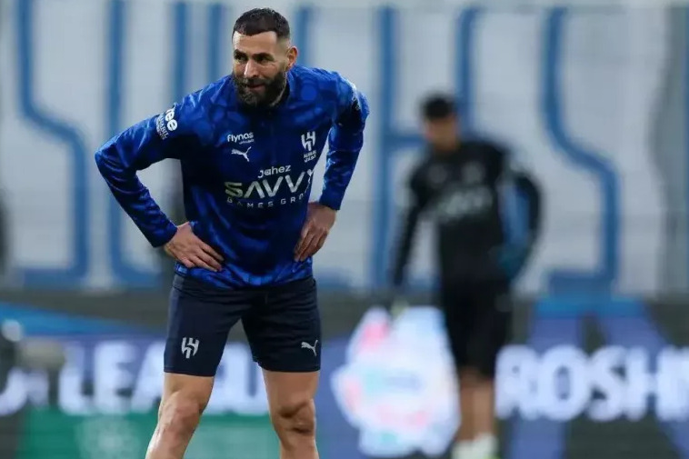 پزشک عربستانی زمان بازنشستگی بنزما را پیشبینی کرد