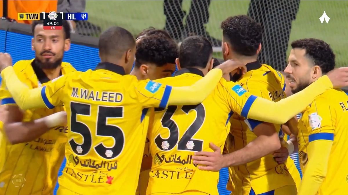 گل اول التعاون عربستان به الهلال (مارتینز - پنالتی)