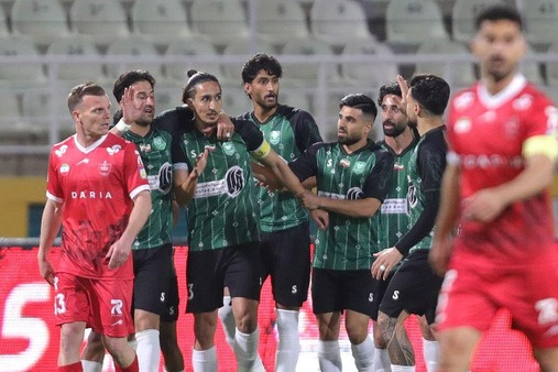 خارجی‌های پرسپولیس و تراکتور محروم شدند