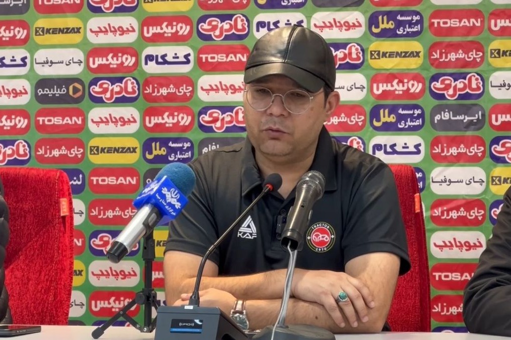 ربیعی: جذب بازیکن آزاد به صلاح مجموعه نیست