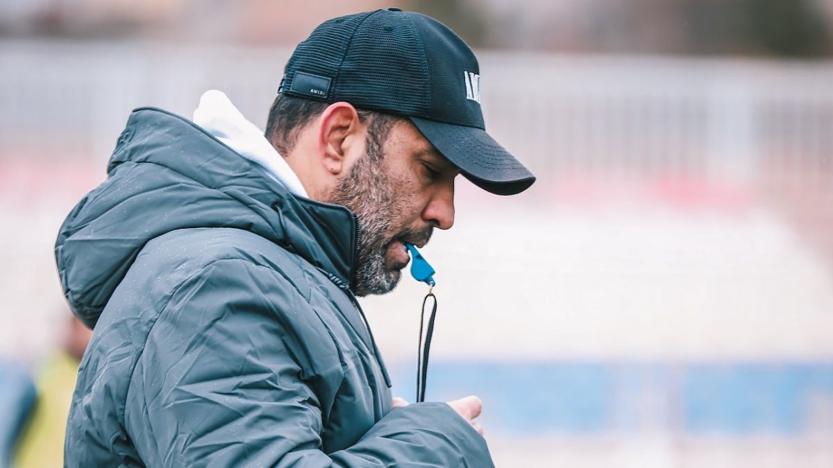 سیاوش اکبرپور لیگ یکی، گزینه جدید دستیاری بختیاری‌زاده