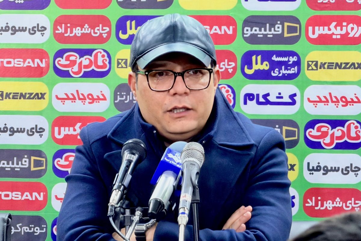 ربیعی: بازی در اختیار ما بود/ به کلیات تاکتیکی تیم دست نمی‌زنم