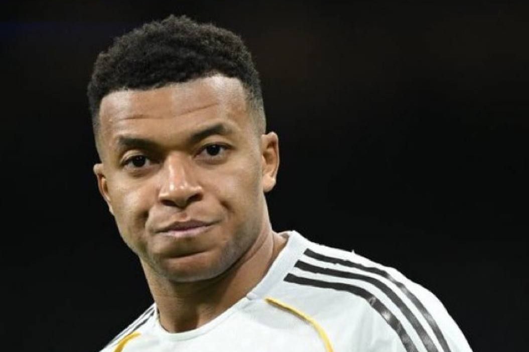 امباپه چه زمانی به میادین برمی‌گردد؟