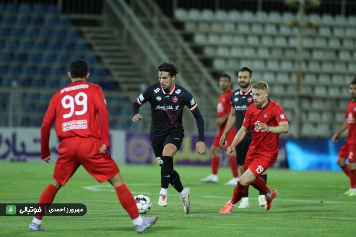 دیدار تراکتور-پرسپولیس رسماً به تعویق افتاد؟