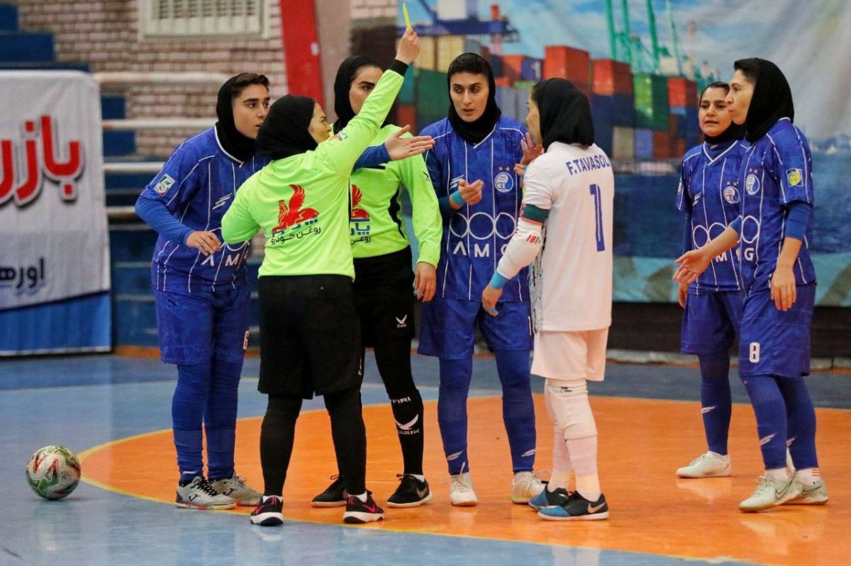 شب بد داوری در لیگ فوتسال زنان؛ هم استقلال هم مشهد شاکیاند!