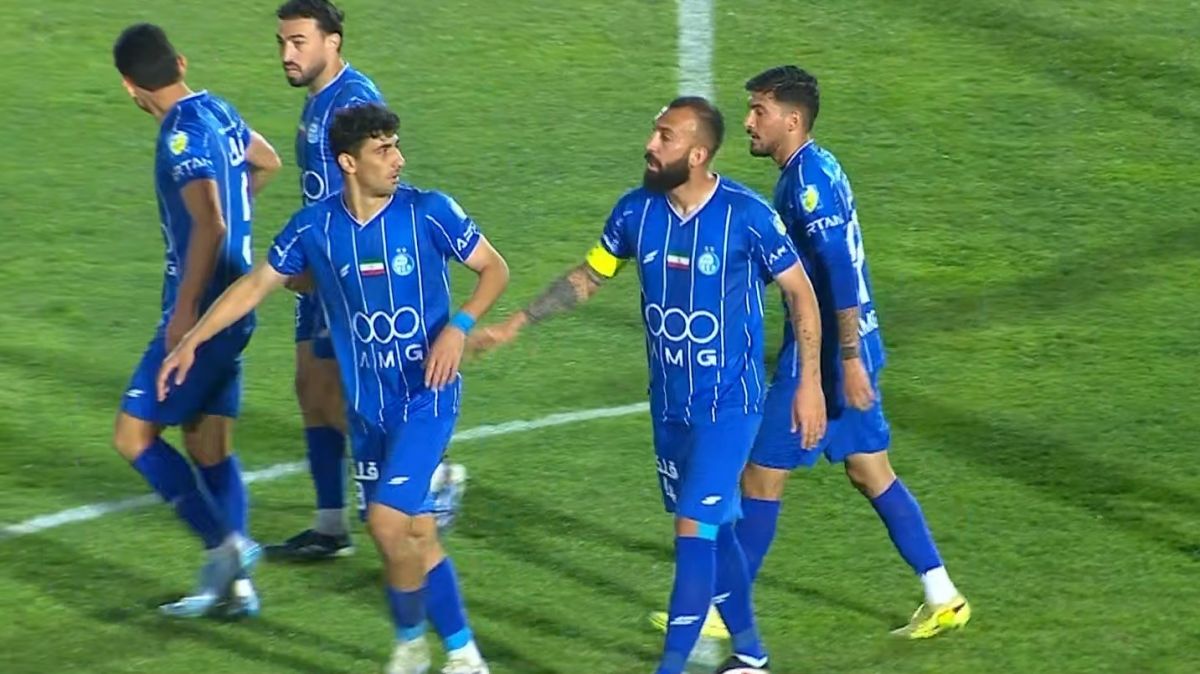 گل دوم استقلال به فجر سپاسی (روزبه چشمی)