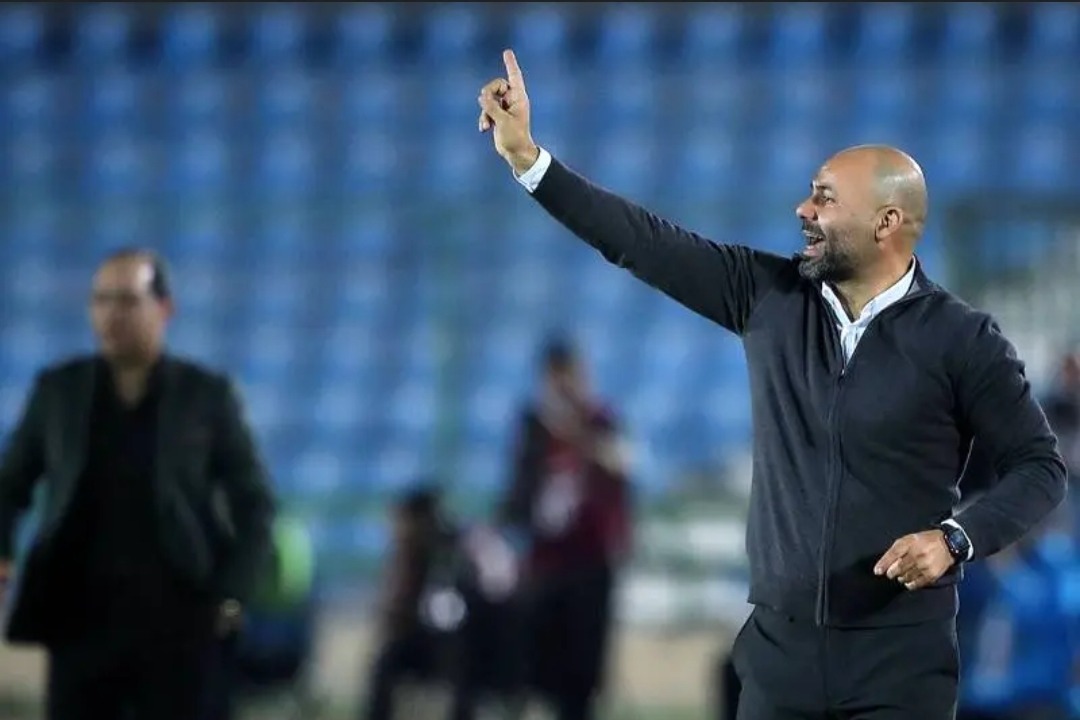 پرسپولیس، دستبردار سرمربی استقلال نیست!