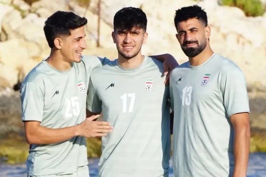 قاب مورد علاقه هواداران پرسپولیس؛ آریا کنار قرمزپوشان!