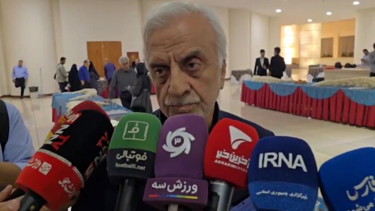 هاشمی طبا: مخالف قرارگیری کمپ تیم ملی در مکزیک هستم!