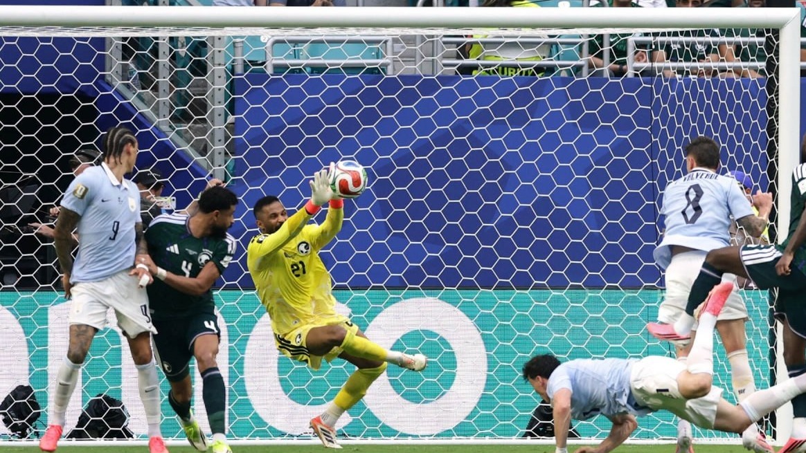 اروگوئه 1-1 عربستان سعودی؛ پخت و پز آسیاییها ادامه دارد!