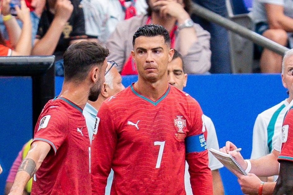 بدون او هیچ هستید؛ هجوم طرفداران رونالدو به صفحات بازیکنان پرتغال!