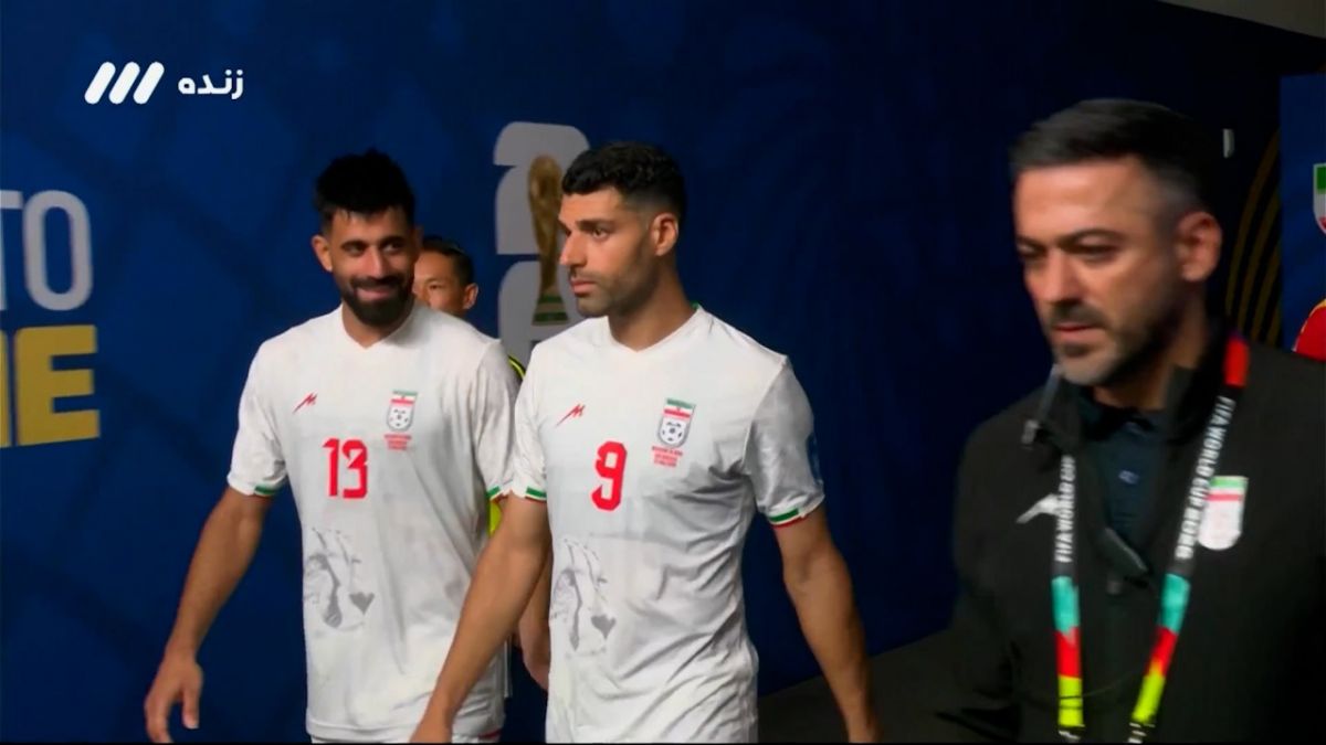شوخی کنعانی با طارمی بین دو نیمه درباره گل مردود