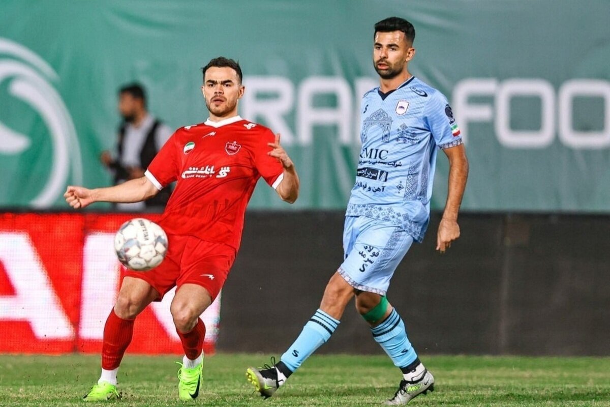 چادرملو میزبان پرسپولیس شد؛ پلی‌آف آسیایی با توقف خنک‌سازی