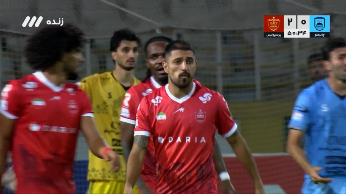 گل مردود پرسپولیس مقابل چادرملو به دلیل خطا